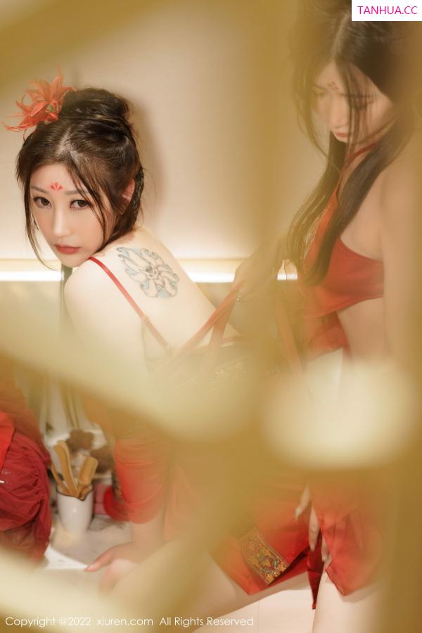 laura阿姣  [XiuRen]高清写真图 2022.12.30 No.6068 laura阿姣＆妲己_Toxic 美臀美腿第24张图片